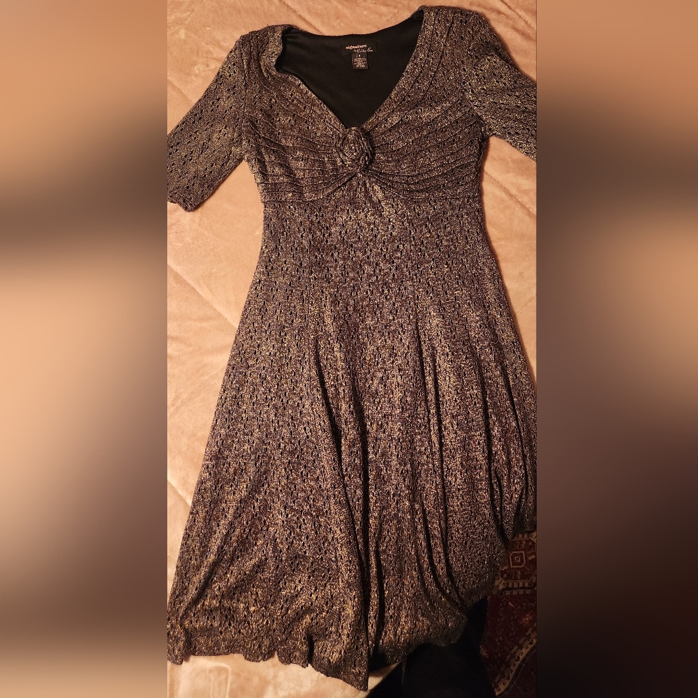 Metallic Blue/ Black and Gold Midi Dress By Robbie Bee Size 6 - Picture 6 of 11